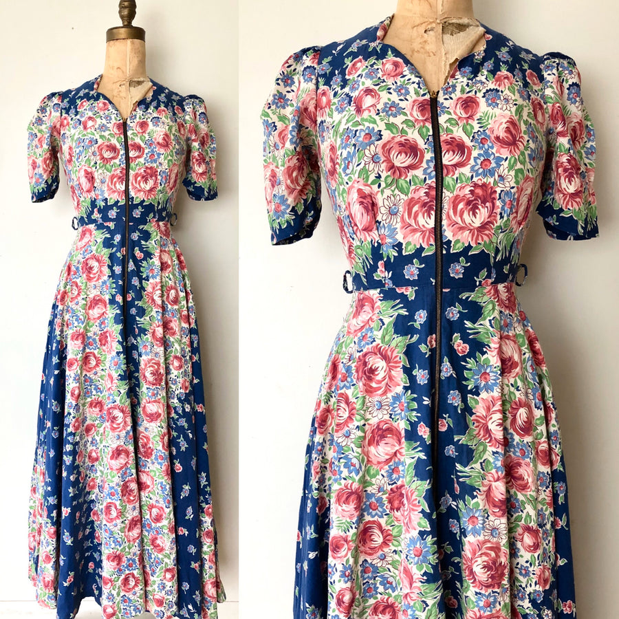 1940's Puff Sleeve Floral Dressing Down - Size XS - AS IS