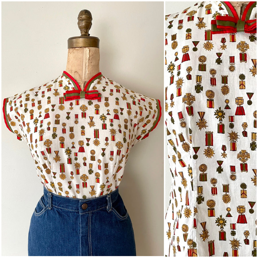 50's 60's Metal Novelty Print Blouse - Size S/M