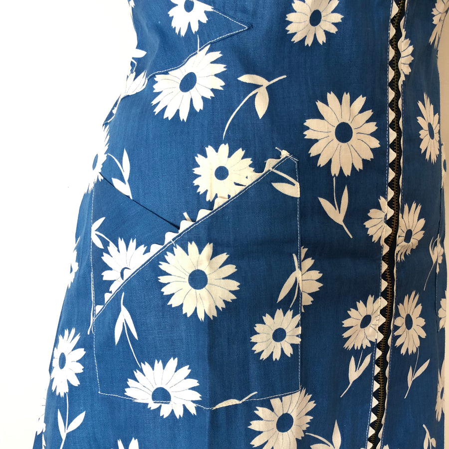 1940's Cotton Floral Puff Shoulder Dress - Size M/L