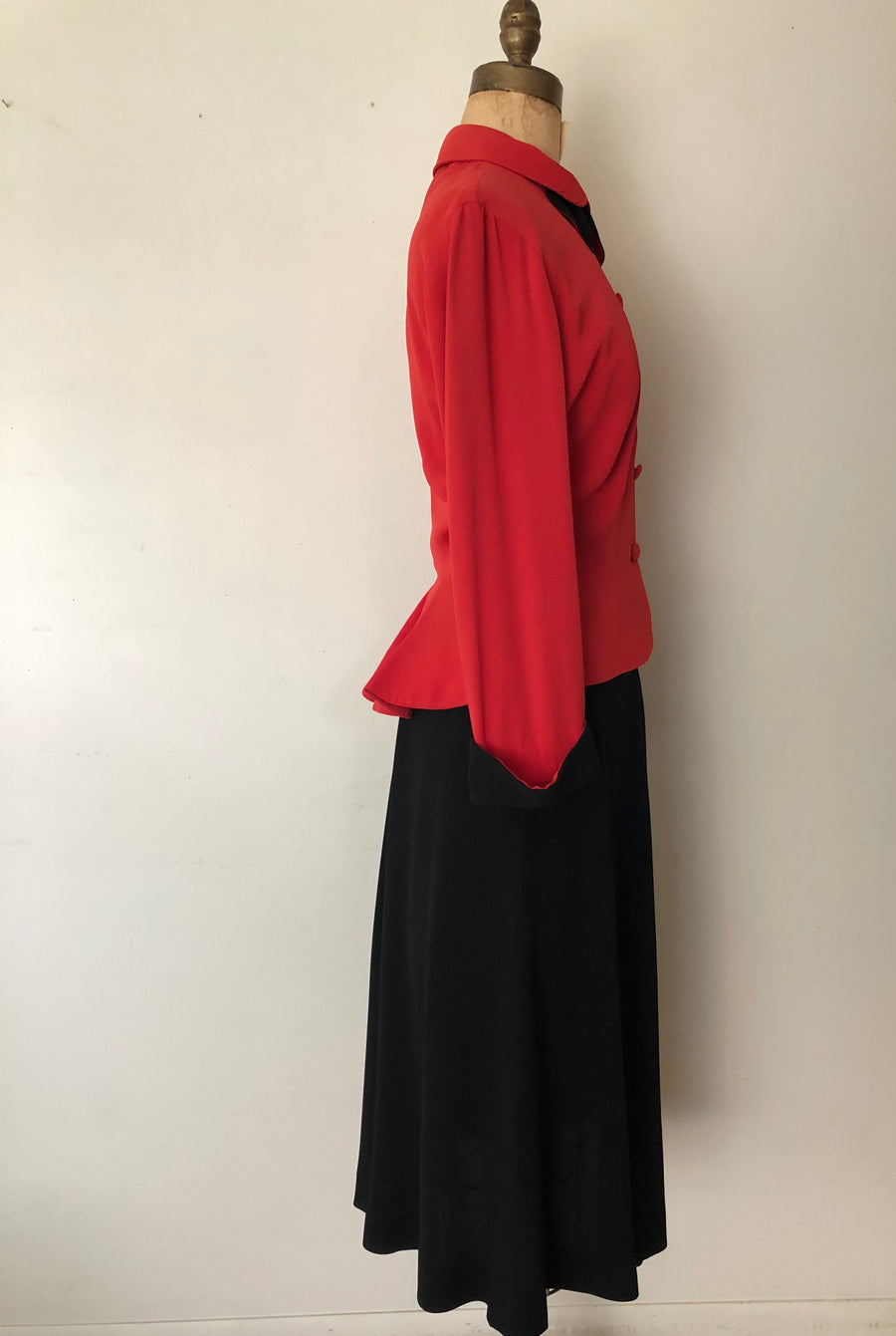 1940's Red & Black Rayon Suit - Size Small