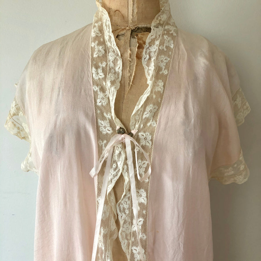 1930's Pale Pink Silk Bed Jacket - Size S/M/L