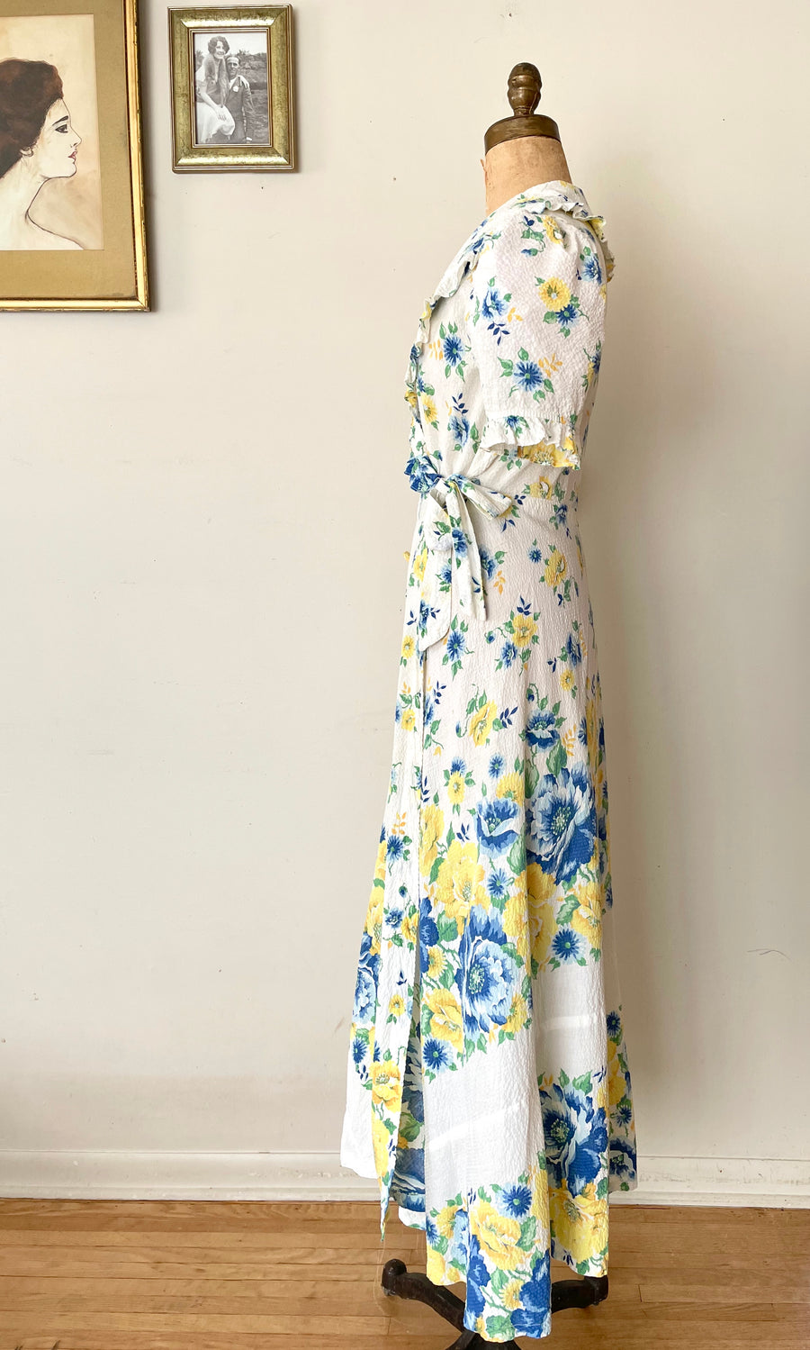 1940's Floral Seersucker Wrap Dress - S/M